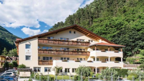 Гостиница Saldur Small Active Hotel  Тауферс Им Мюнстерталь